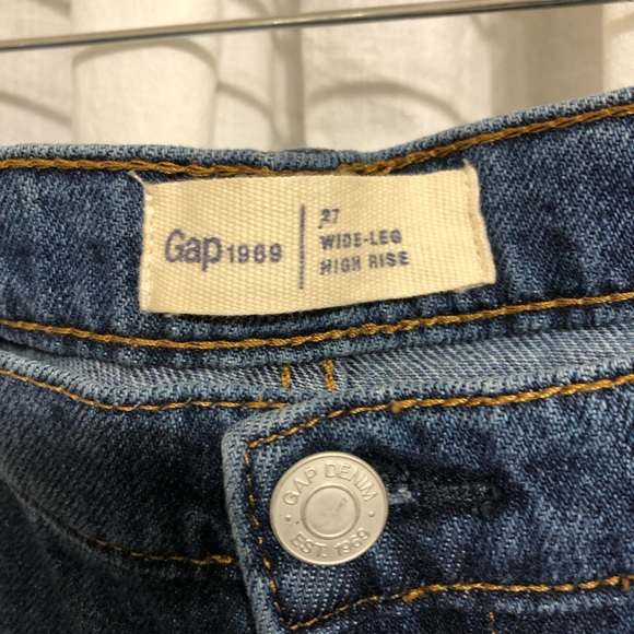 Gap High Rise Jeans - Picture 3 of 4